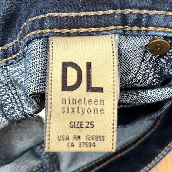 DL1961 | Emma Skinny Stretch Legging Jeans | Cellar Wash | 25 - Picture 9 of 9